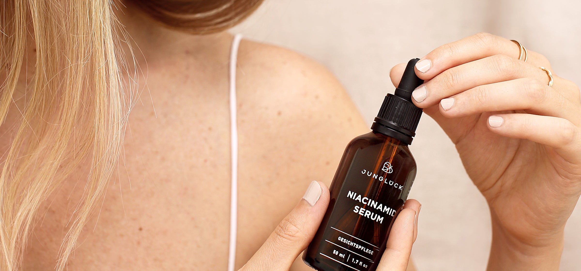 Niacinamid Serum – Unser Allrounder für einen ebenmäßigen, strahlenden Teint