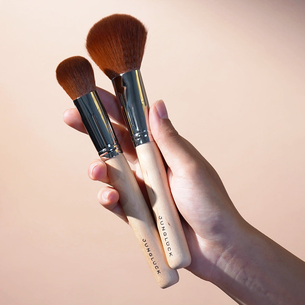 Powder brush