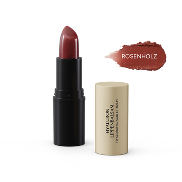 Hyaluron Lippenbalsam in der Farbe Rosenholz. Die schwarze Hülse ist geöffnet, daneben ein farbiger Swatch.